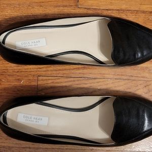Cole Haan Black Flat Dress Shoes Size 7.5